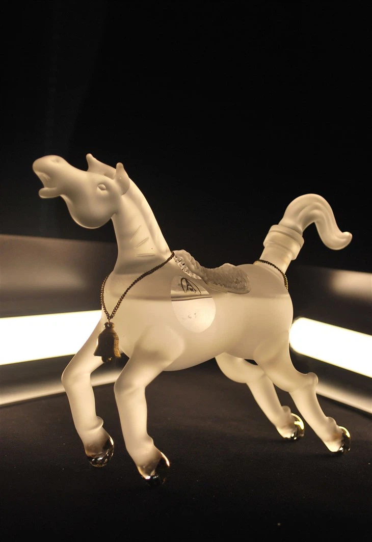 Satin Effect Glass Liquor Bottle In The Shape Of Horse